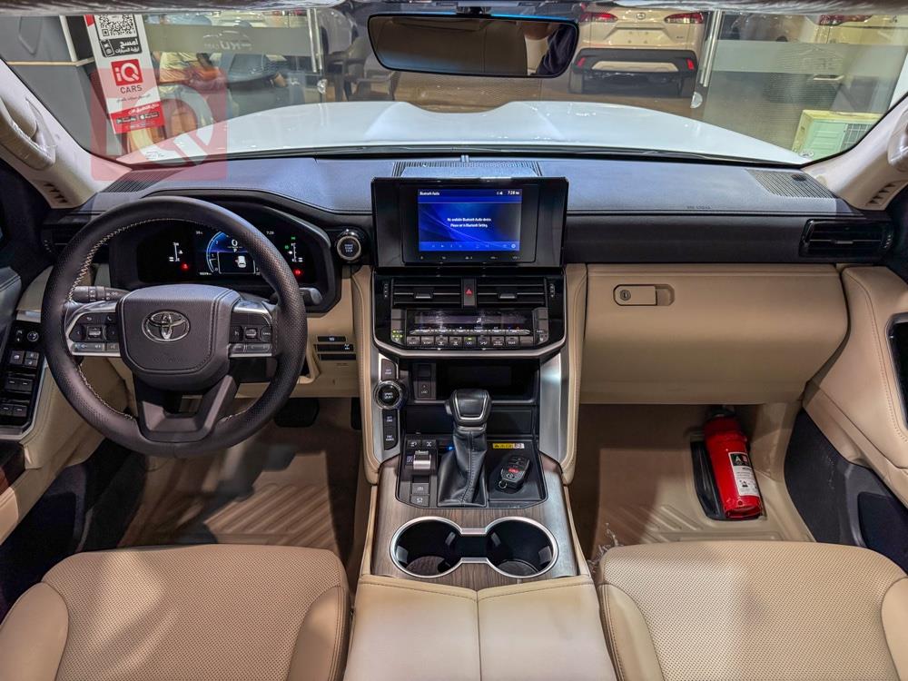 https://cdn.iqcars.ioimage_picker_1C080312-F3F9-4D7B-828A-21D5CDFB0320-428-000000034DDFD346_out.jpg